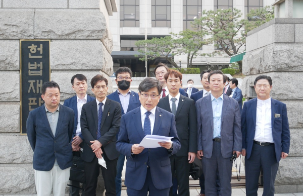 서울시치과의사회 임원진 및 비급여 헌법소원 소송단(자료사진)