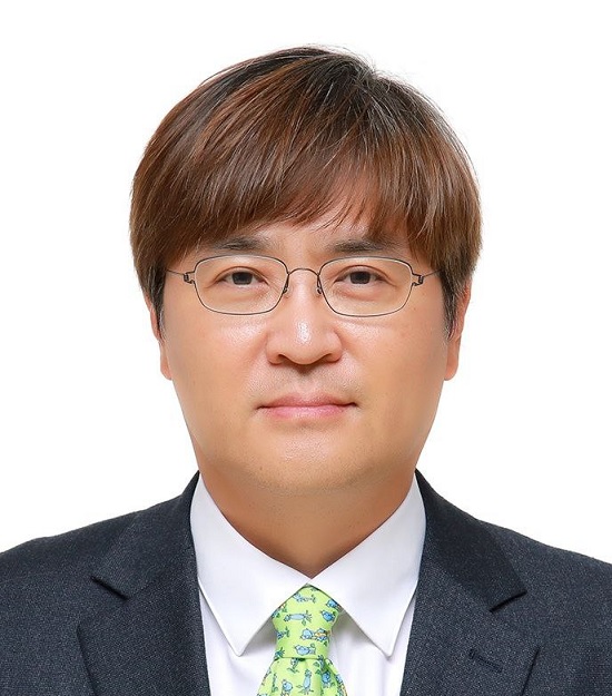 인천시치과의사회 강정호 수석부회장이 17대 회장에 당선됐다.